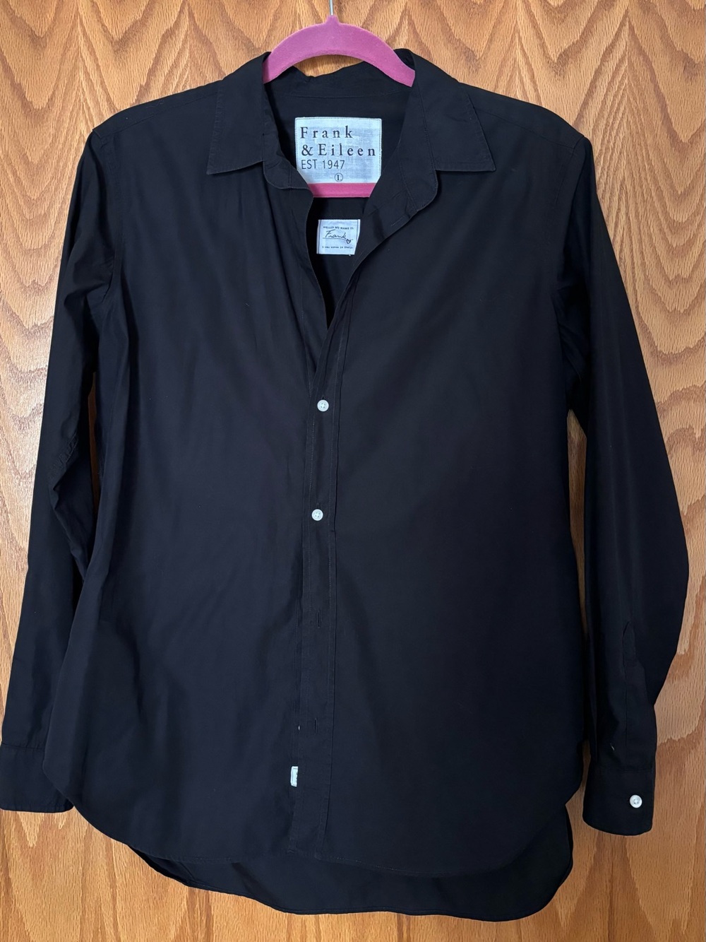 Frank Shirt by Frank & Eileen Black Classic Long-Sleeve Shirt